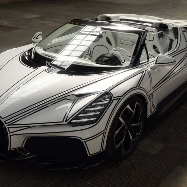 Μοναδική Bugatti W16 Mistral είναι φτιαγμένη από πραγματική πορσελάνη