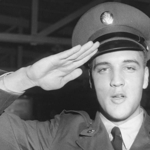 Όταν ο Elvis Presley κατατάχθηκε στον αμερικανικό στρατό