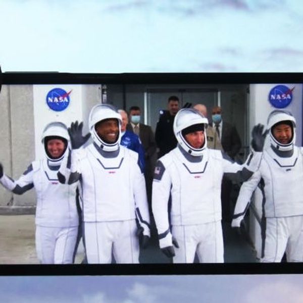 H NASA θέλει να βάλει Wi-Fi στη Σελήνη. Αλλά γιατί;