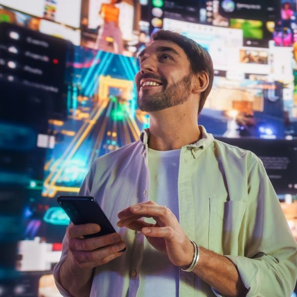 Ποιες συνήθειες μας κάνουν influencers, σύμφωνα με την ψυχολογία