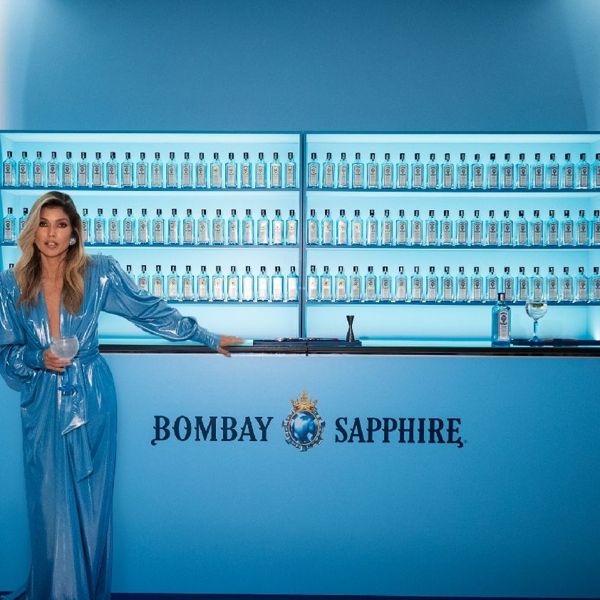 Το μπλε πάρτι της χρονιάς από τo BOMBAY SAPPHIRE και τη Βάσια Κωσταρά