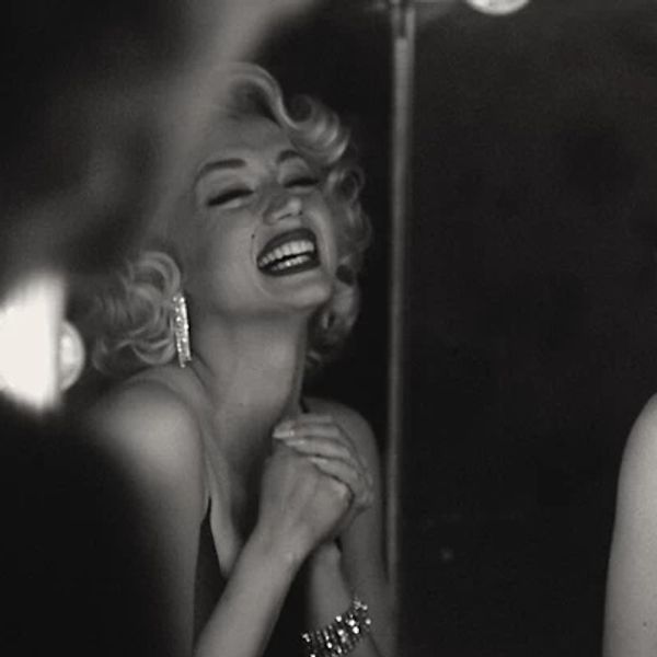Πώς η Ana De Armas μεταμορφώθηκε σε Marilyn Monroe