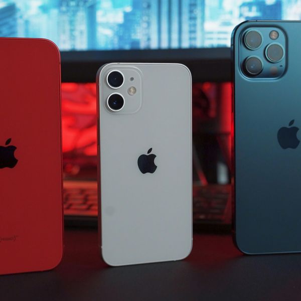 Μάθαμε πότε θα δούμε το πρώτο αναδιπλούμενο iPhone από την Apple