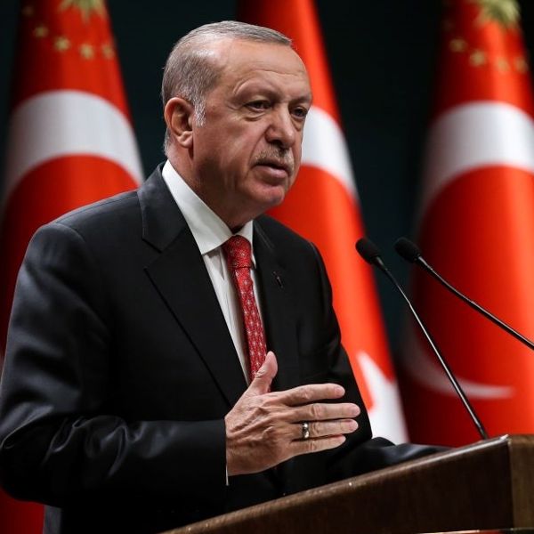 O Erdoğan θυμήθηκε μέχρι και τη σφαγή στην Τριπολιτσά