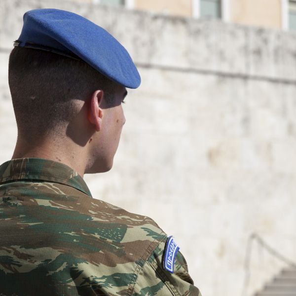 Αυξάνεται κατά 3 μήνες η θητεία στον Στρατό Ξηράς