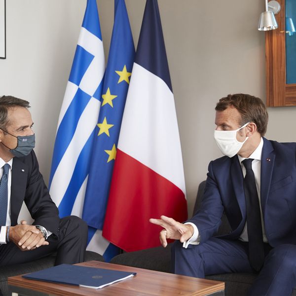Τι συζήτησαν πίσω από τις κλειστές πόρτες οι Κυριάκος Μητσοτάκης και Emmanuel Macron