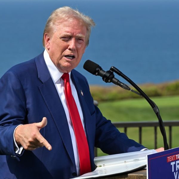 Υπάλληλος εργοστασίου τσακώθηκε με Trump και απολύθηκε (video)