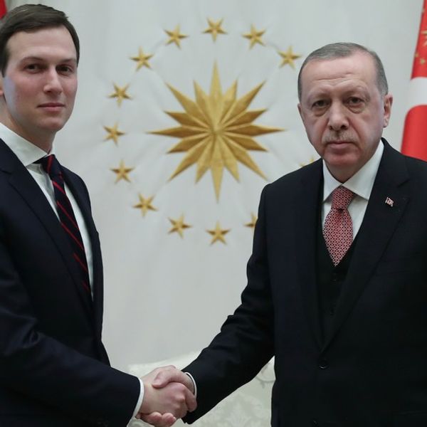 Η Guardian αποκαλεί 