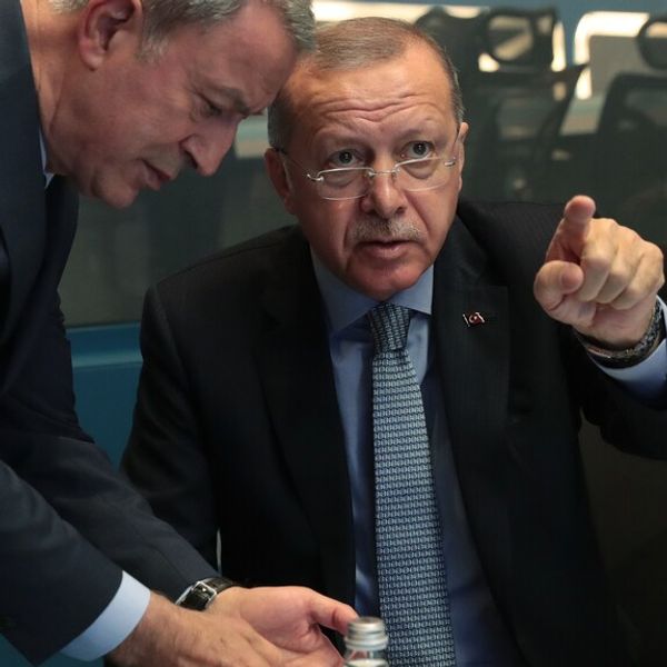 Η Τουρκία είναι πιο απομονωμένη από ποτέ σύμφωνα με το Bloomberg