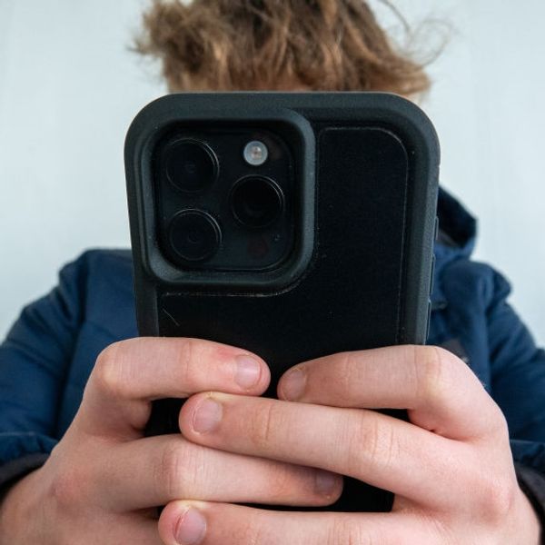 Από τι κινδυνεύεις αν έχεις smartphone