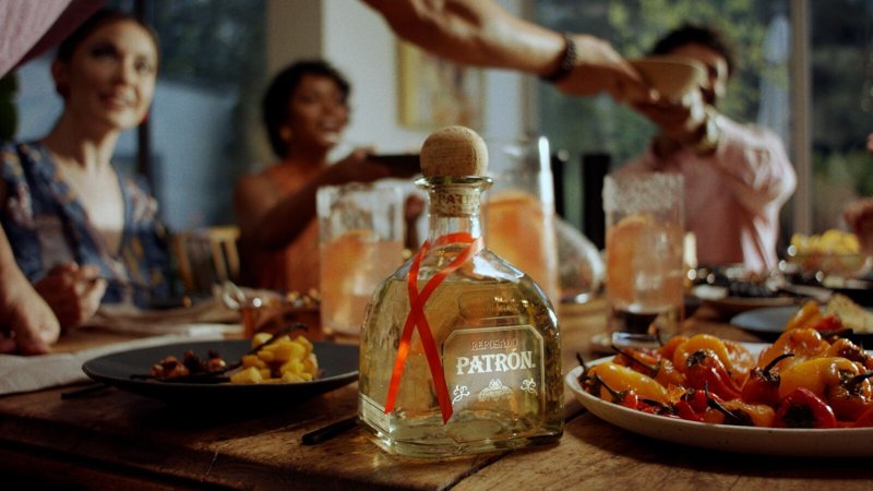 Η Lauren Mote της τεκίλα Patron 3