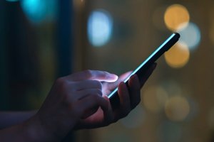 Το FBI προειδοποιεί τους χρήστες Android και iPhone - εικόνα 1