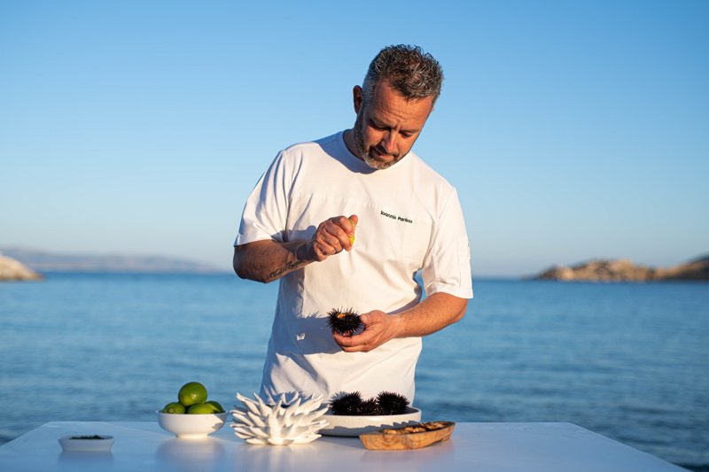 Ο σεφ Γιάννης Παρίκος 3