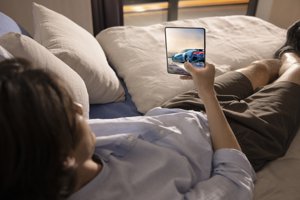 iPhone 15, τo μεγαθήριo της Apple με USB-C και περισκοπική κάμερα κατέφθασε - εικόνα 2