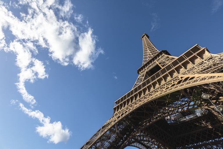 EIFFEL