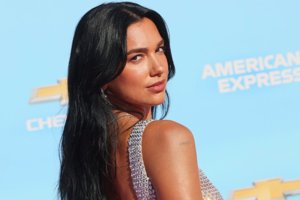 5 φορές που η Dua Lipa 'στοίχειωσε' τα όνειρά μας - εικόνα 1