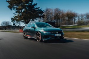 Ο Fernando Alonso κάνει ήδη βόλτες με το νέο του supercar των 10 εκατ. ευρώ - εικόνα 9