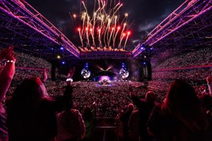 Οι Coldplay έφτιαξαν μία ταινία μικρού μήκους για τη Νάπολη - εικόνα 1